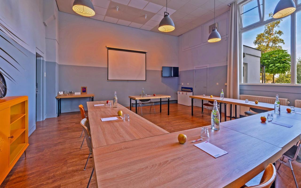Stayokay Hostel 하를렘 외부 사진