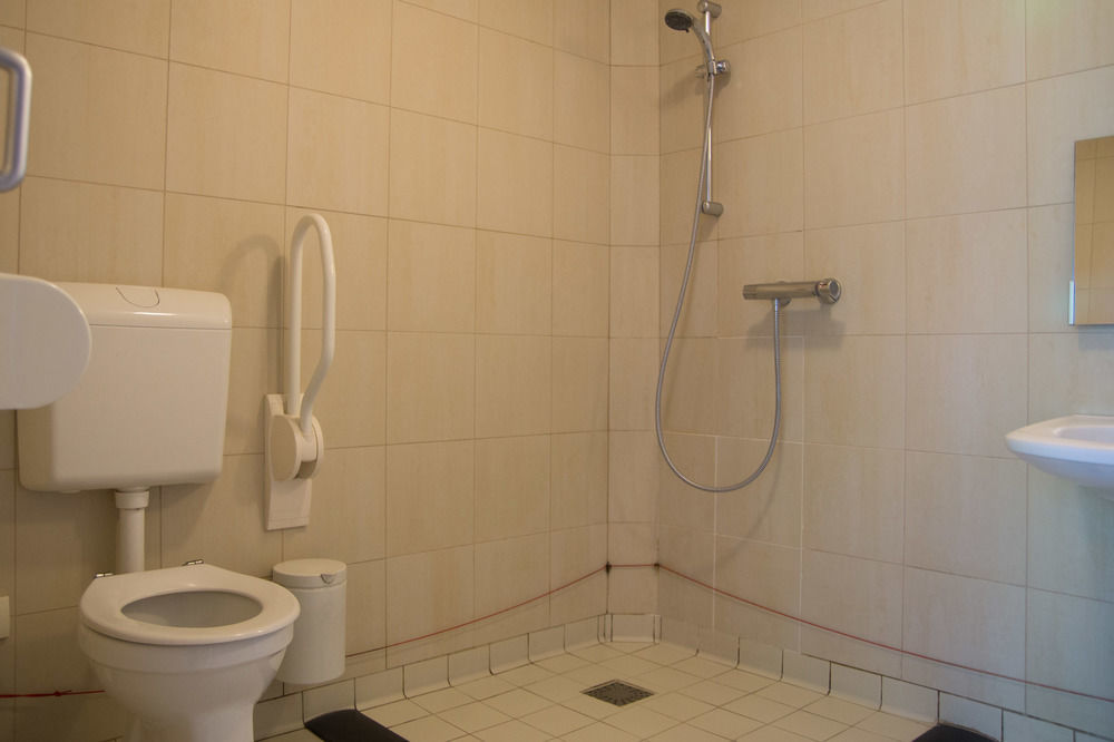 Stayokay Hostel 하를렘 외부 사진