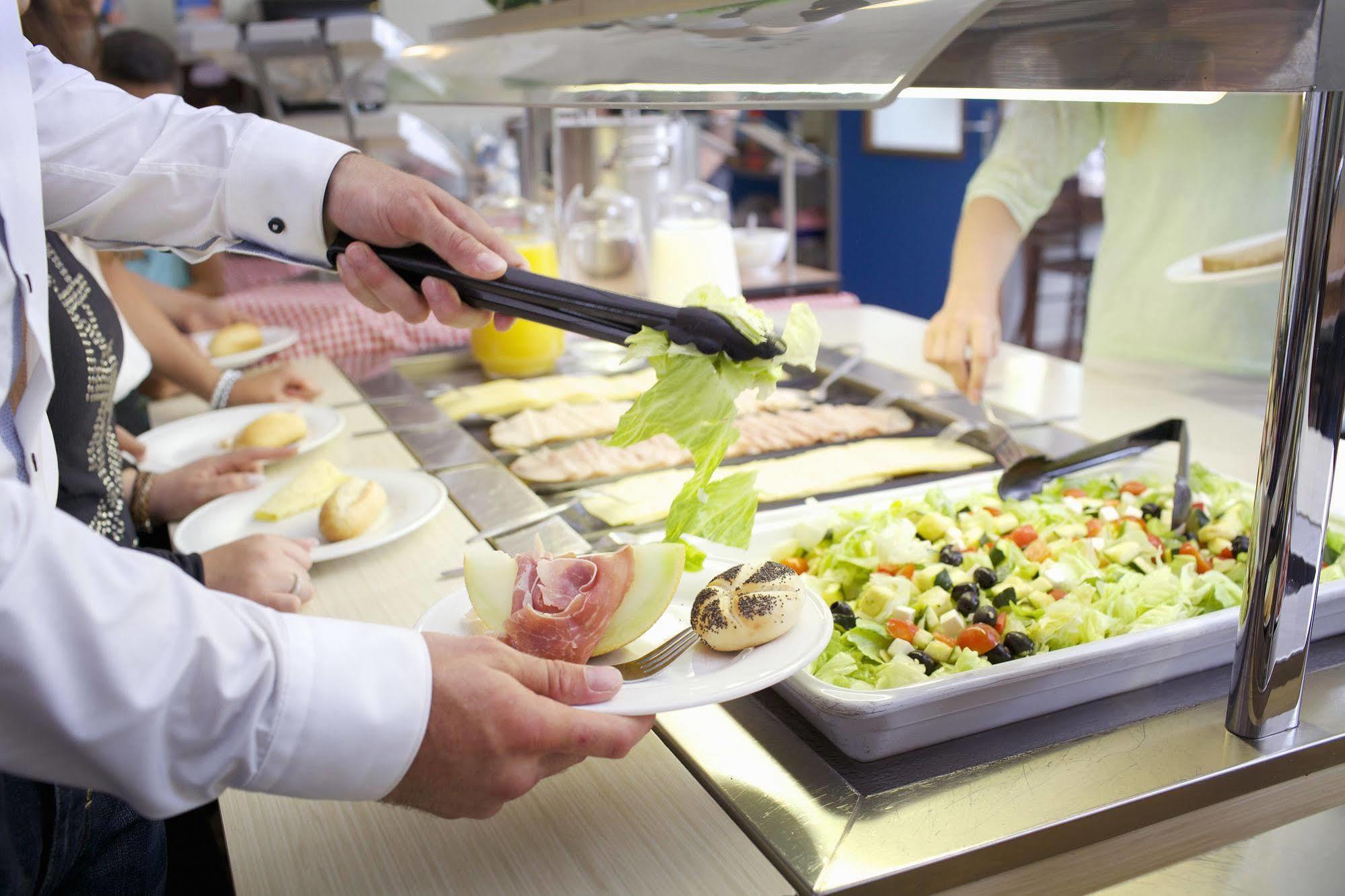 Stayokay Hostel 하를렘 외부 사진